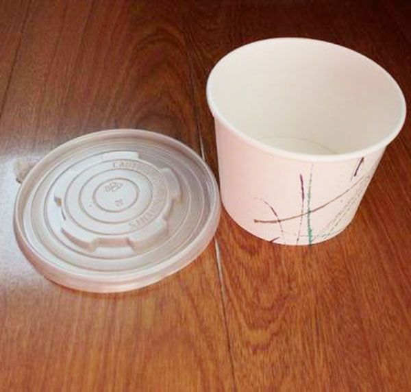一次性纸杯